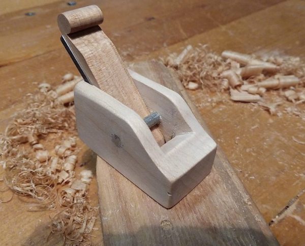 how to plane wood with a hand planer